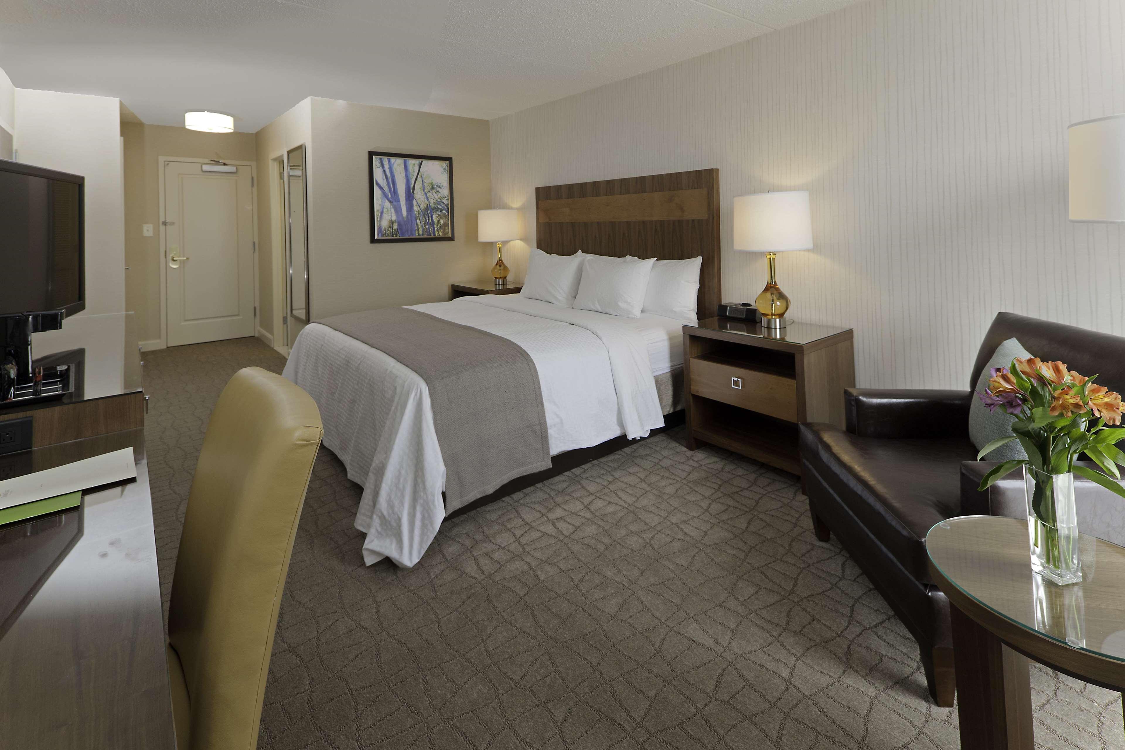 Doubletree By Hilton Pittsburgh-Green Tree Room photo
